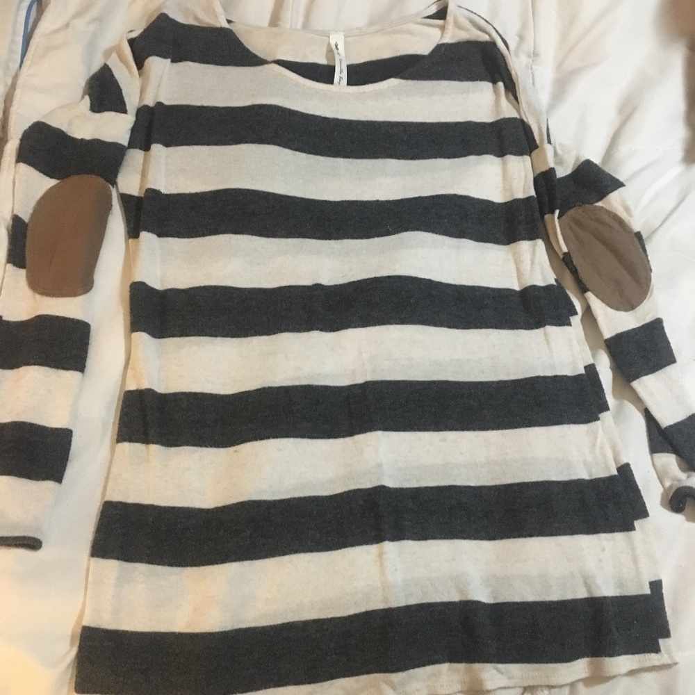 Sweater with elbow pads